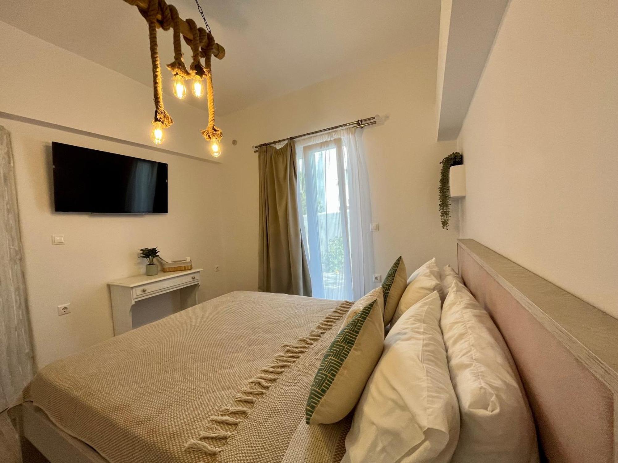 Aleria Central Apartment 2 Naxos City 外观 照片
